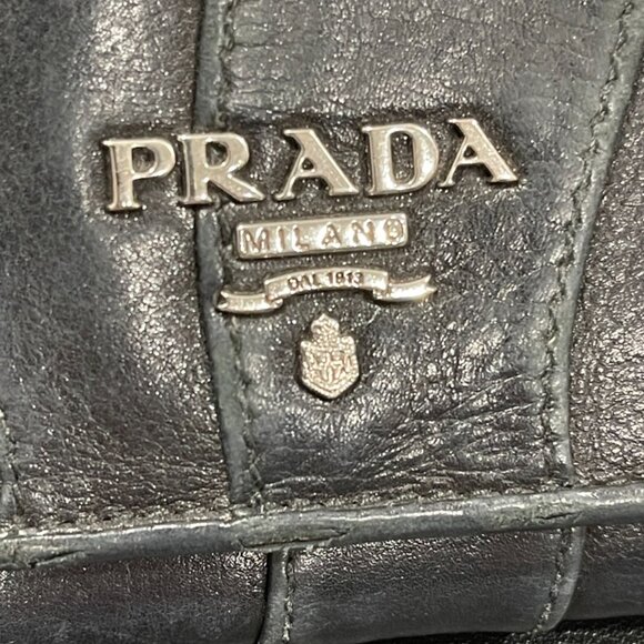 Prada Long Wallet Black Textured Leather Preloved (47180) - Picture 8 of 8